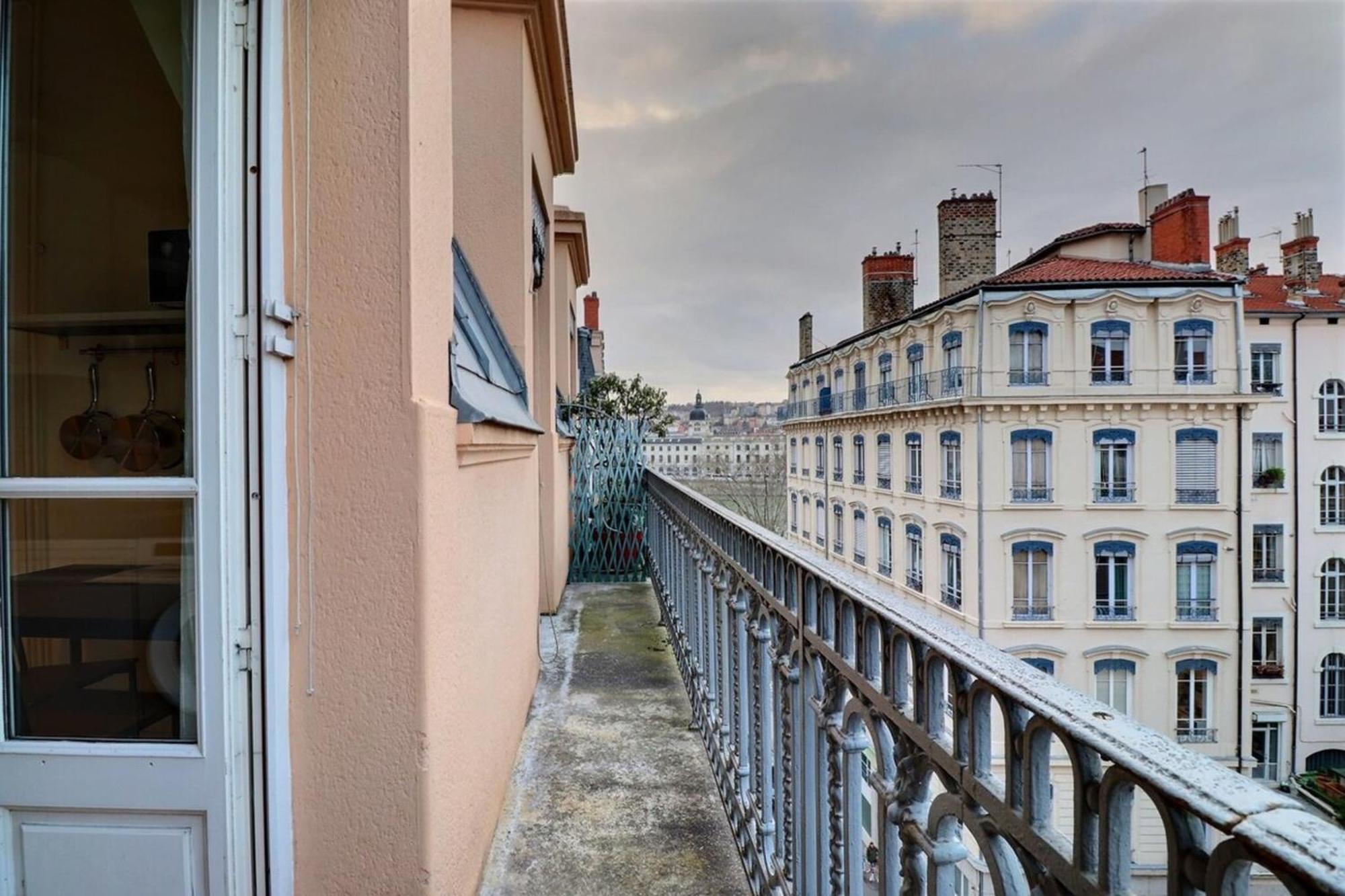 Chaponnay - Superb T2 Apartment - Lyon 3Rd Exterior photo